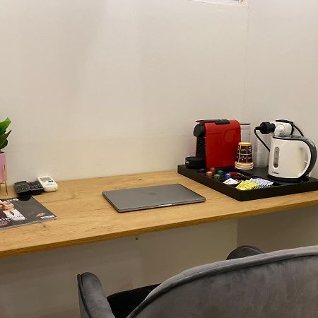 Rothschild Room Petach Tikva Dış mekan fotoğraf