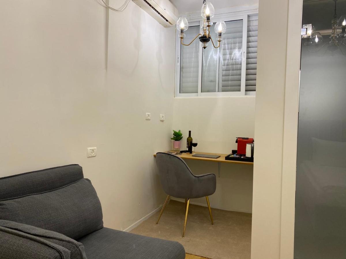 Rothschild Room Petach Tikva Dış mekan fotoğraf